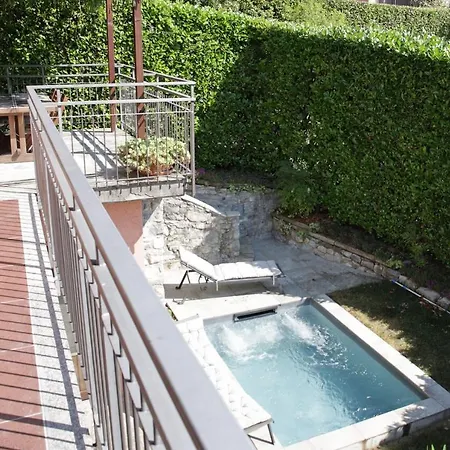 Roseo - View With Private Pool וילה