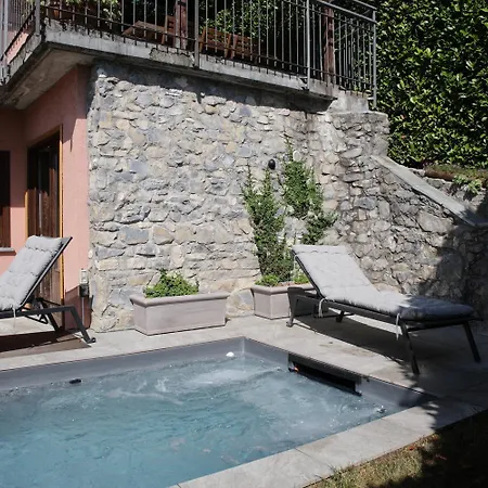 וילה Roseo - View With Private Pool