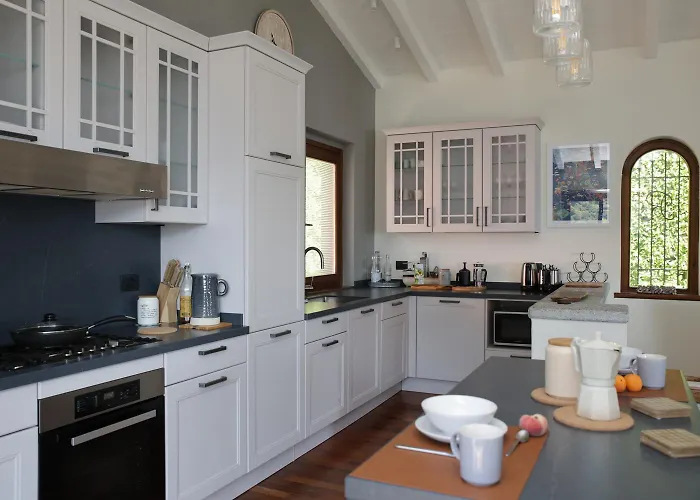 Roseo - View With Private Pool